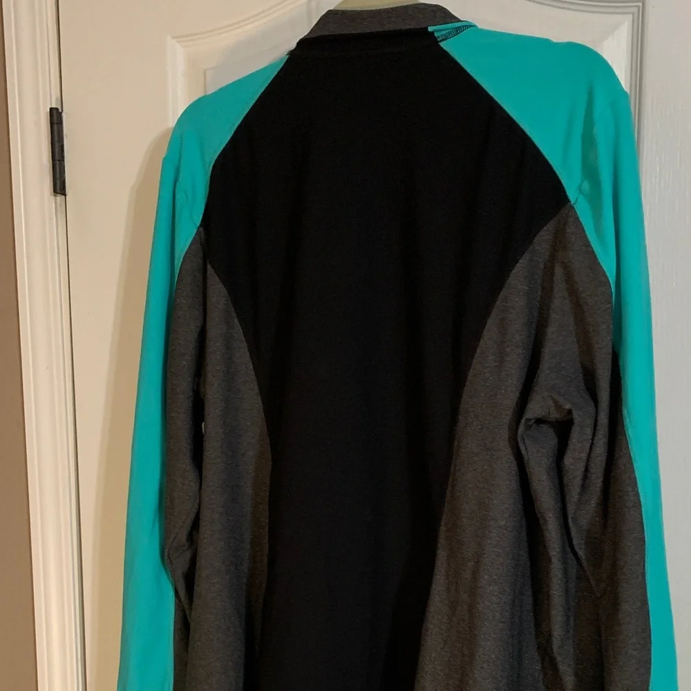 Xersion Turquoise and Black Joggers - Picture 3 of 9